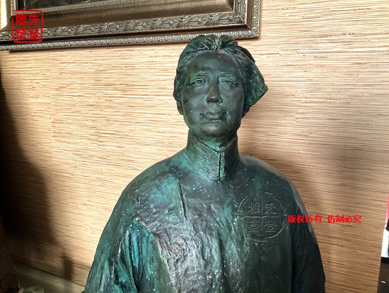 《毛澤東》雕塑長42cm��?0cm��?00cm3.jpg